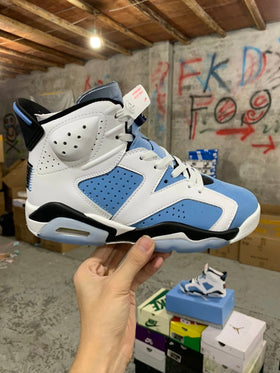 Air Jordan 6 Retro "UNC"